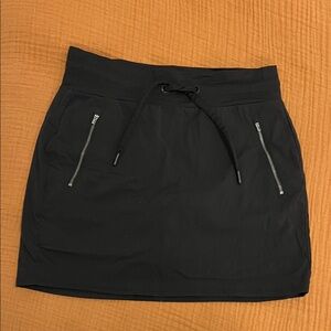 Athleta Trekkie Skort Size 2